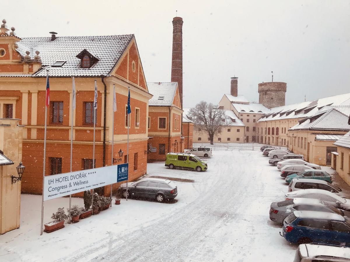 Lh Hotel Dvorak Tabor Congress & Wellness Екстериор снимка