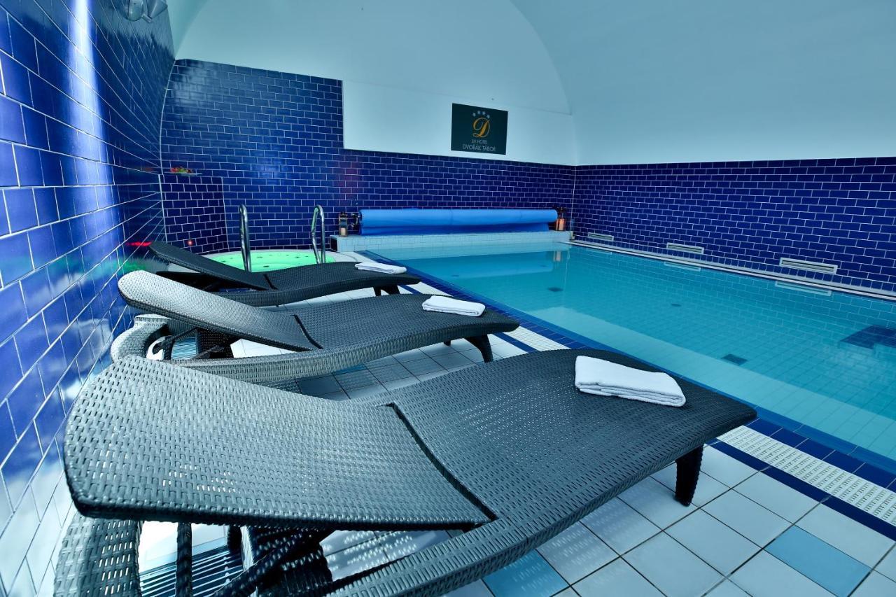 Lh Hotel Dvorak Tabor Congress & Wellness Екстериор снимка