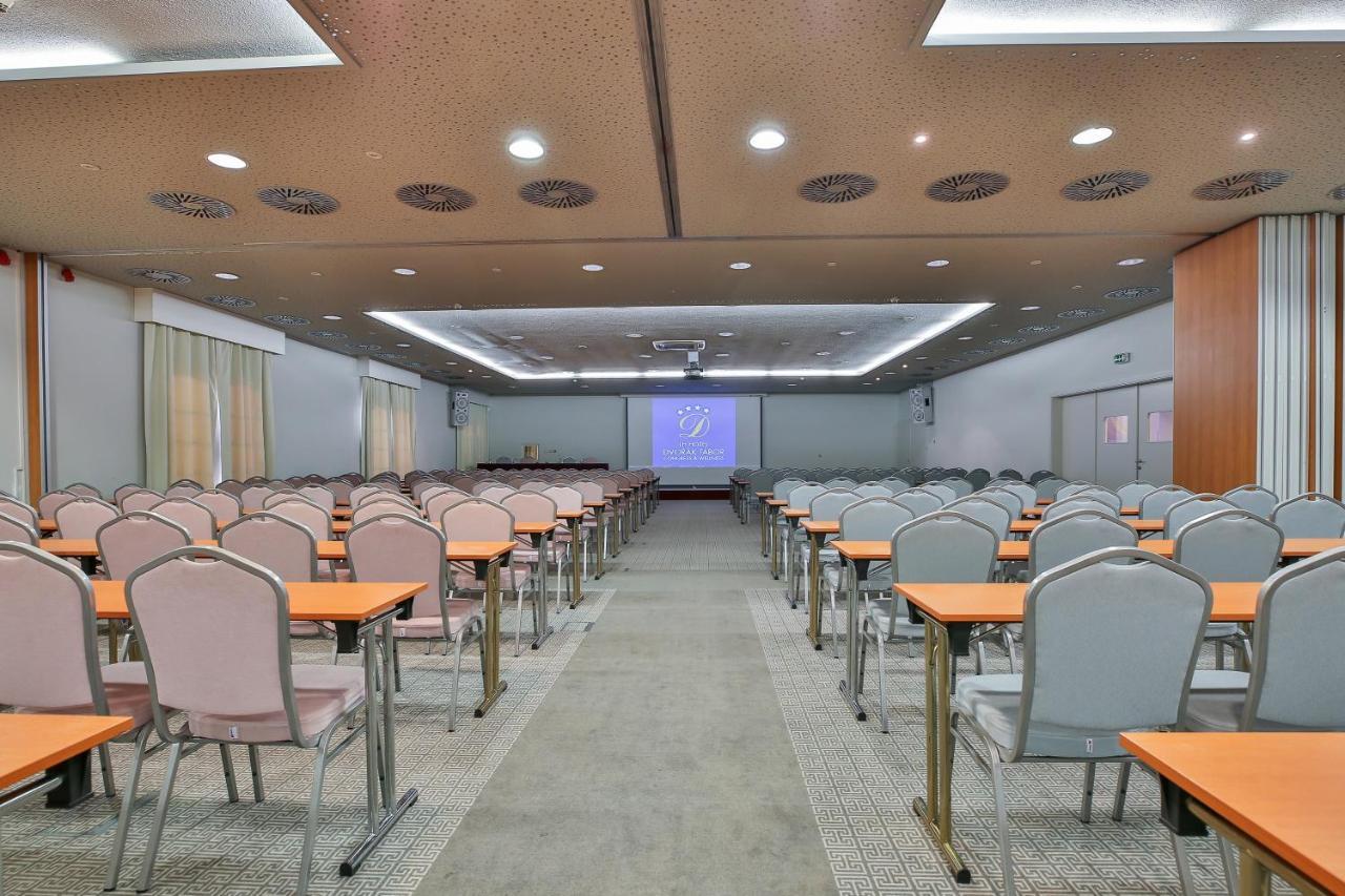 Lh Hotel Dvorak Tabor Congress & Wellness Екстериор снимка