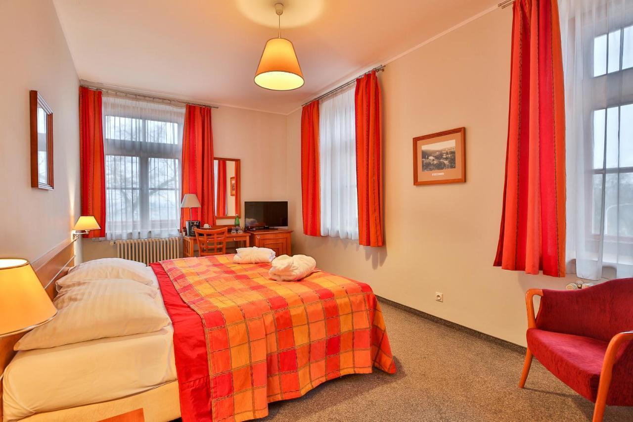 Lh Hotel Dvorak Tabor Congress & Wellness Екстериор снимка