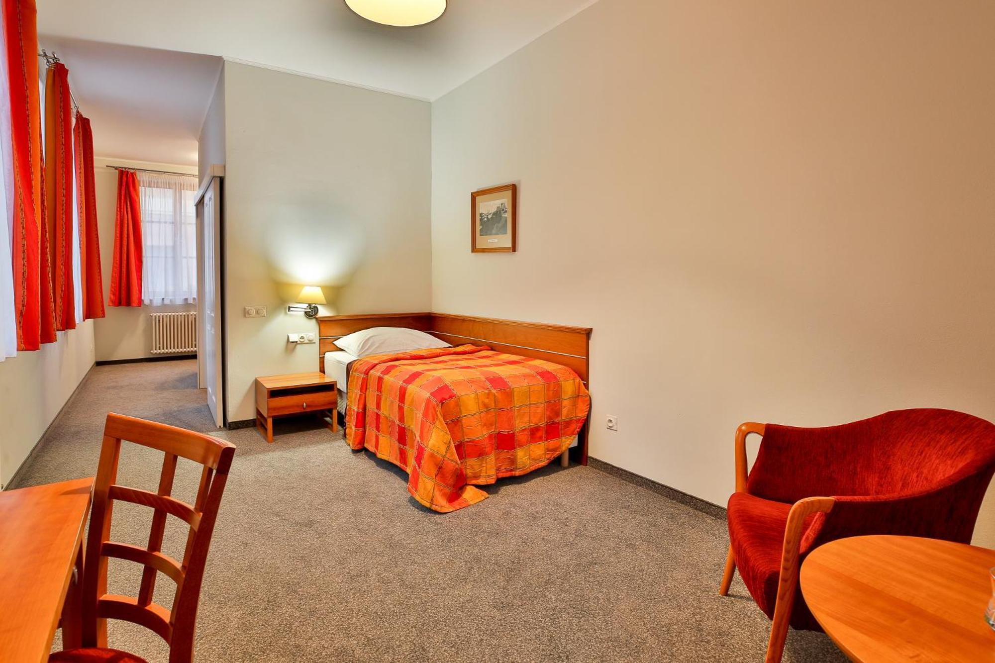 Lh Hotel Dvorak Tabor Congress & Wellness Екстериор снимка