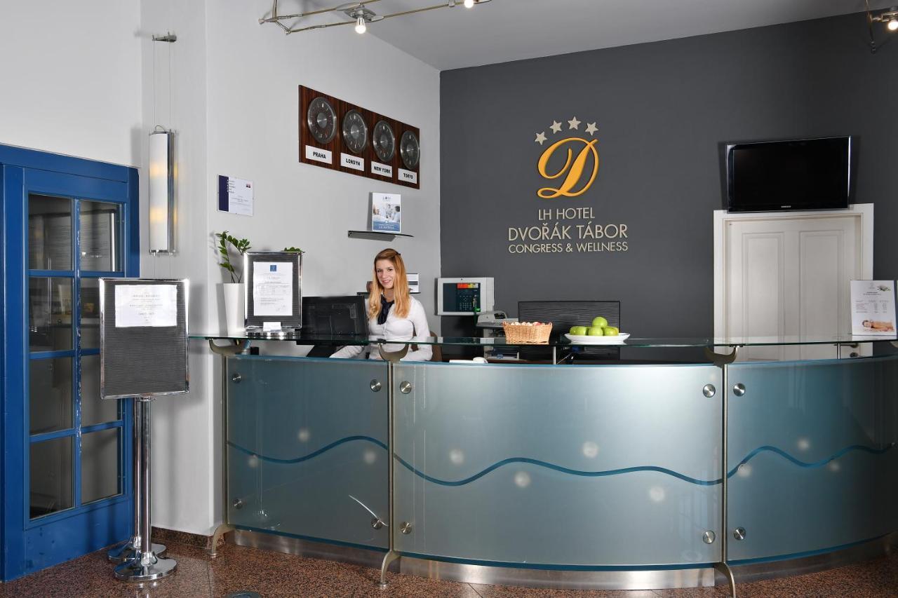 Lh Hotel Dvorak Tabor Congress & Wellness Екстериор снимка