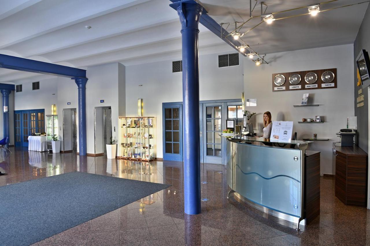 Lh Hotel Dvorak Tabor Congress & Wellness Екстериор снимка