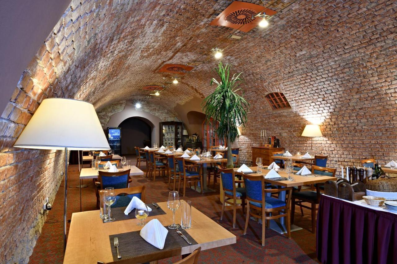 Lh Hotel Dvorak Tabor Congress & Wellness Екстериор снимка